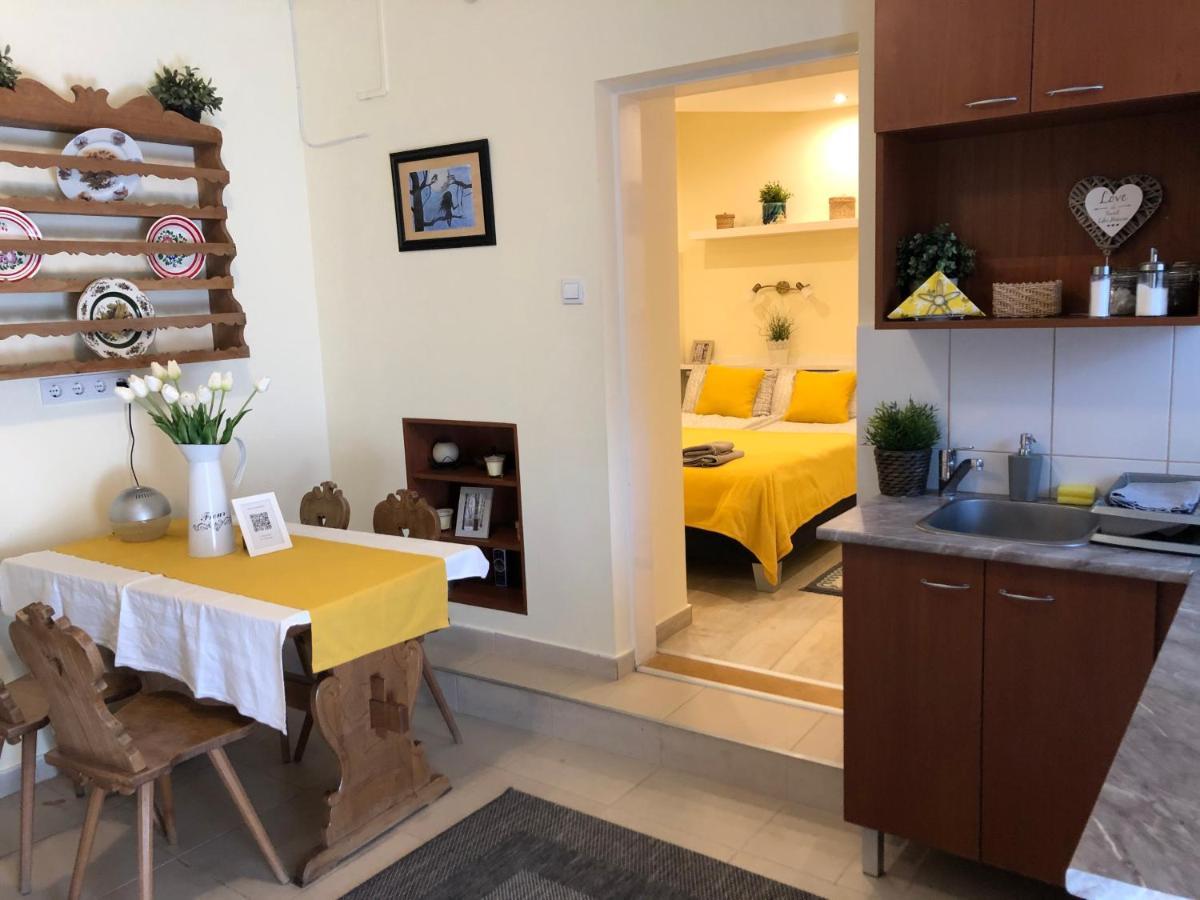 Milla Apartman Szentendre Eksteriør billede